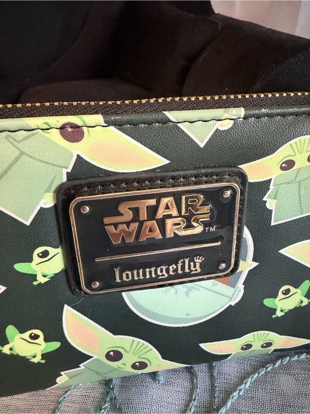 Loungefly Star Wars The Mandalorian Grogu (Baby Yoda) Wallet - Picture 4 of 11